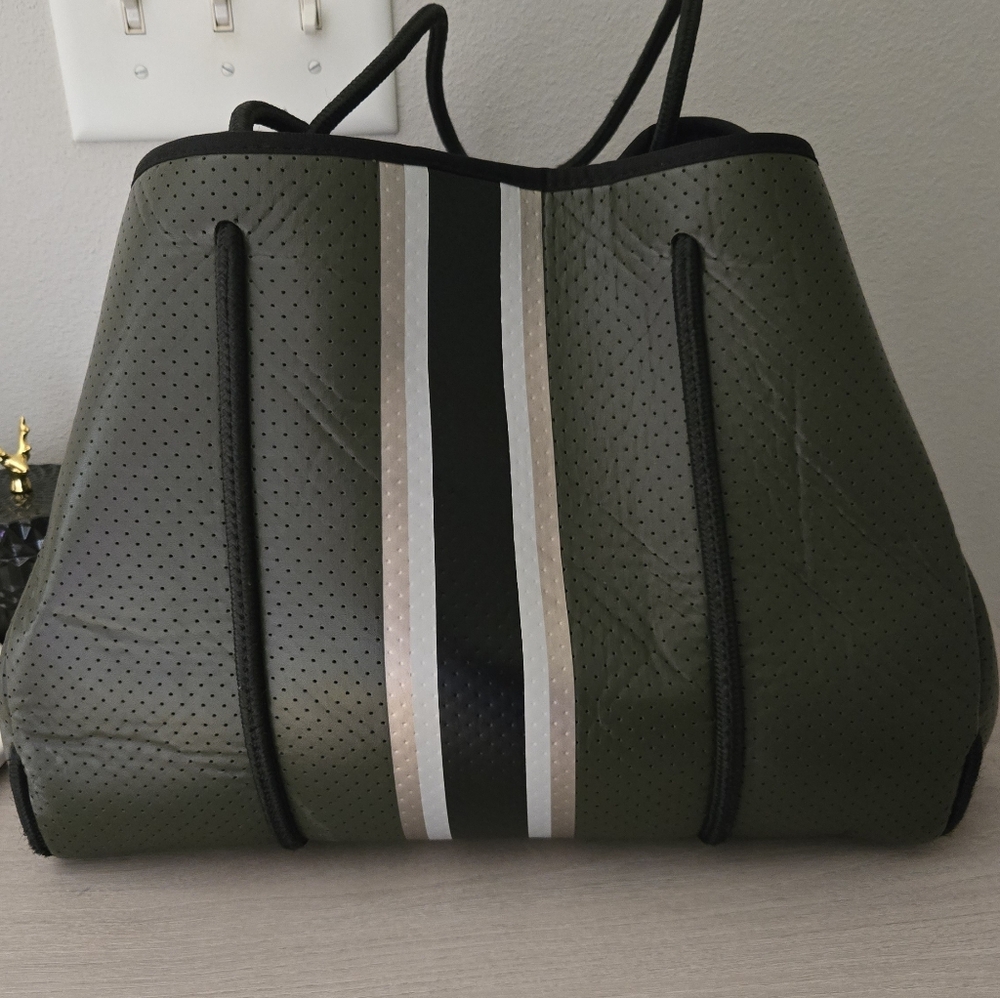 HAUTE SHORE | Neoprene Green Tote Bag & Wrislet Bundle